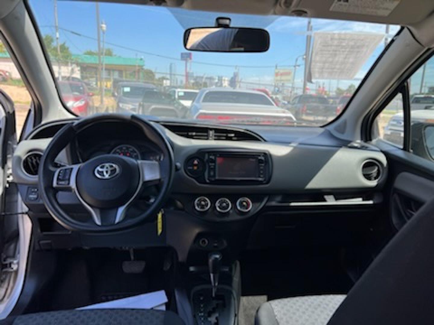 2015 Silver Toyota Yaris LE 5-Door AT (VNKKTUD30FA) with an 1.5L L4 DOHC 16V engine, 4-Speed Automatic transmission, located at 301 S.first st, garland , TX, 75040, (972) 272-8878, 32.910500, -96.631042 - Photo#4