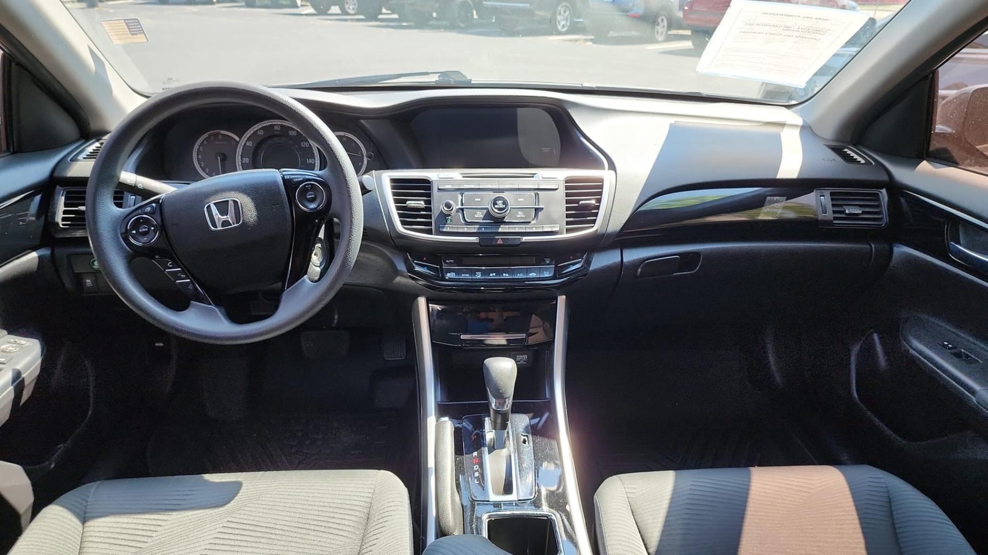 2016 Honda Accord LX Sedan CVT (1HGCR2F35GA) with an 2.4L L4 DOHC 16V engine, CVT transmission, located at 945 E. Jefferson Blvd, Dallas, TX, 75203, (214) 943-7777, 32.752514, -96.811630 - Photo#4