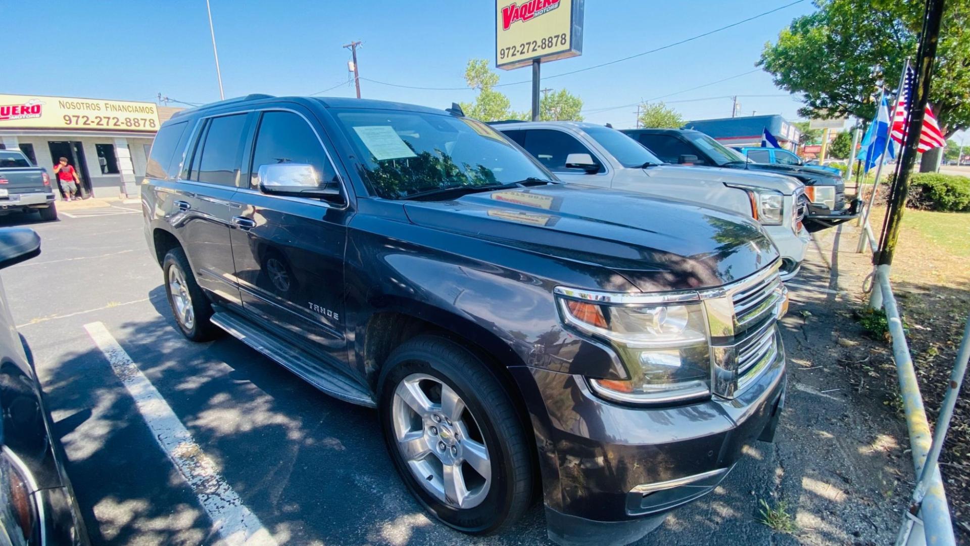 2015 Chevrolet Tahoe LTZ 2WD (1GNSCCKC5FR) with an 5.3L V8 OHV 16V engine, 6-Speed Automatic transmission, located at 945 E. Jefferson Blvd, Dallas, TX, 75203, (214) 943-7777, 32.752514, -96.811630 - Photo#0