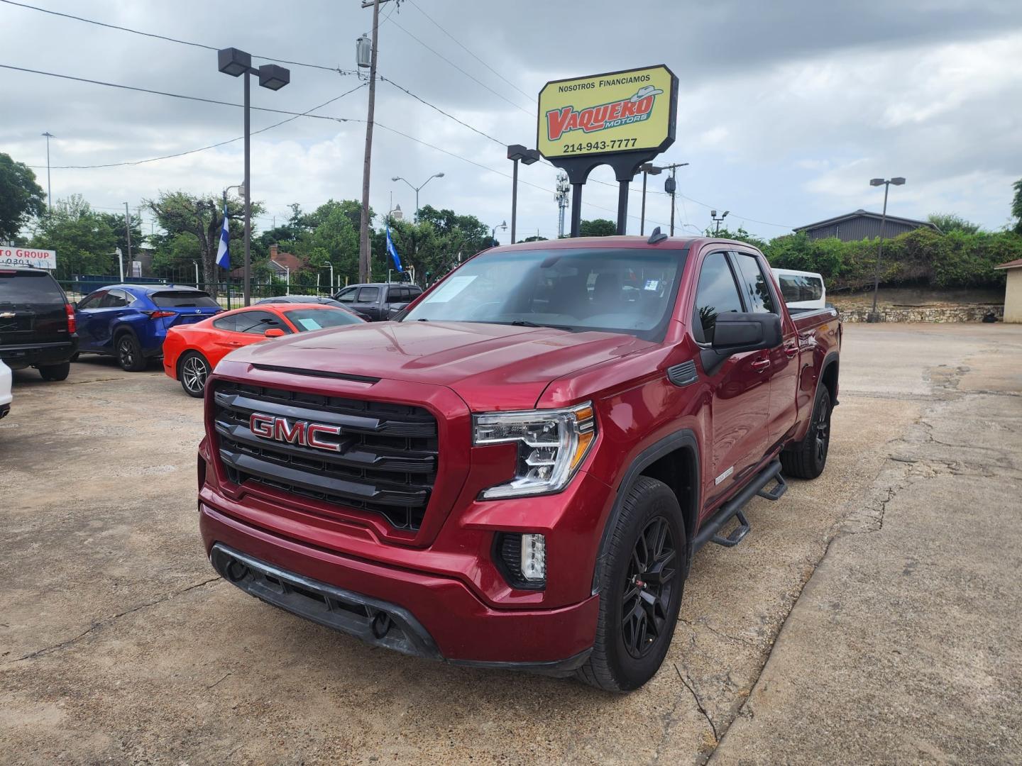 2019 Red GMC Sierra 1500 Elevation Double Cab 4WD (1GTR9CEK4KZ) with an 2.7L L4 DOHC 16V TURBO engine, 6A transmission, located at 945 E. Jefferson Blvd, Dallas, TX, 75203, (214) 943-7777, 32.752514, -96.811630 - Photo#0