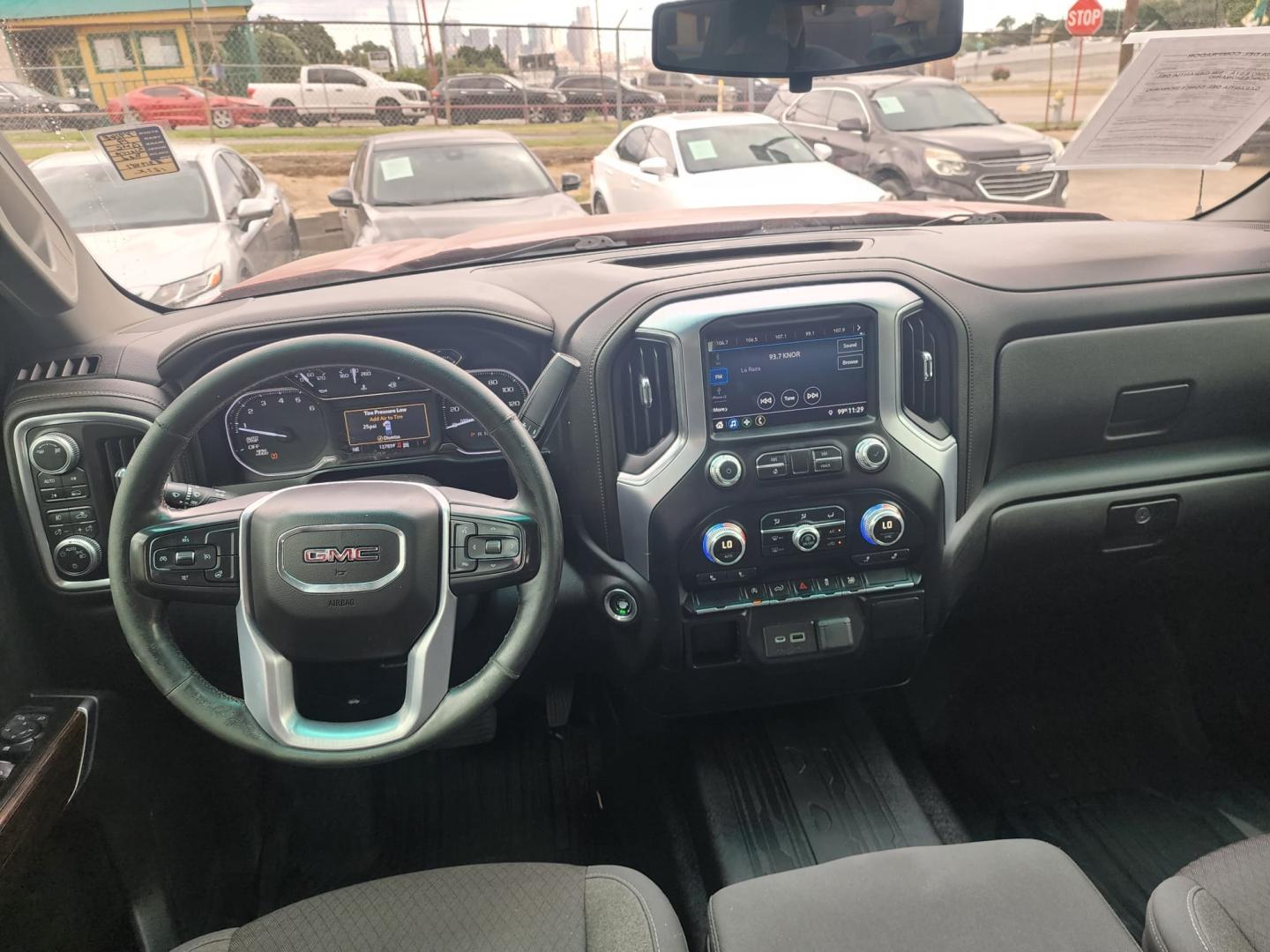 2019 Red GMC Sierra 1500 Elevation Double Cab 4WD (1GTR9CEK4KZ) with an 2.7L L4 DOHC 16V TURBO engine, 6A transmission, located at 945 E. Jefferson Blvd, Dallas, TX, 75203, (214) 943-7777, 32.752514, -96.811630 - Photo#4