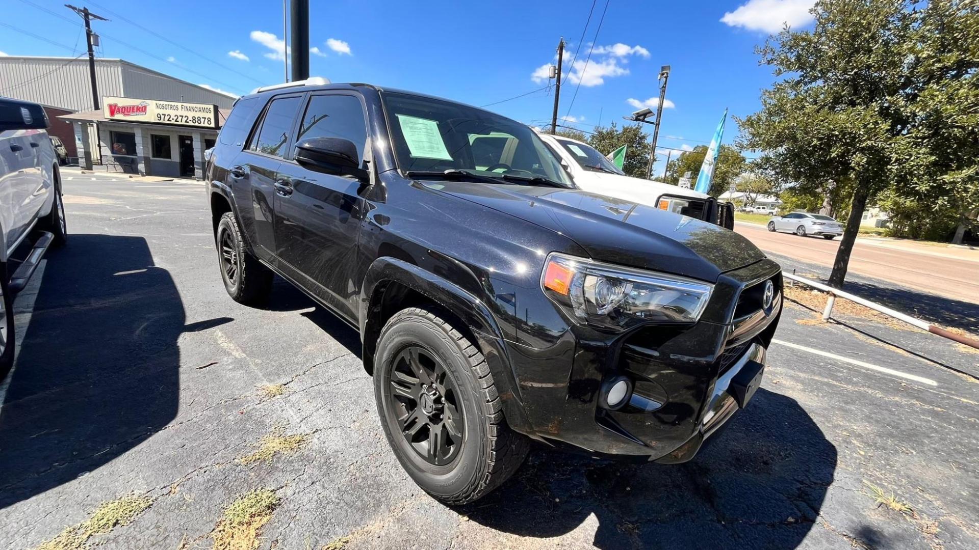 2015 Black Toyota 4Runner SR5 2WD (JTEZU5JR0F5) with an 4.0L V6 DOHC 24V engine, 5-Speed Automatic transmission, located at 945 E. Jefferson Blvd, Dallas, TX, 75203, (214) 943-7777, 32.752514, -96.811630 - Photo#2