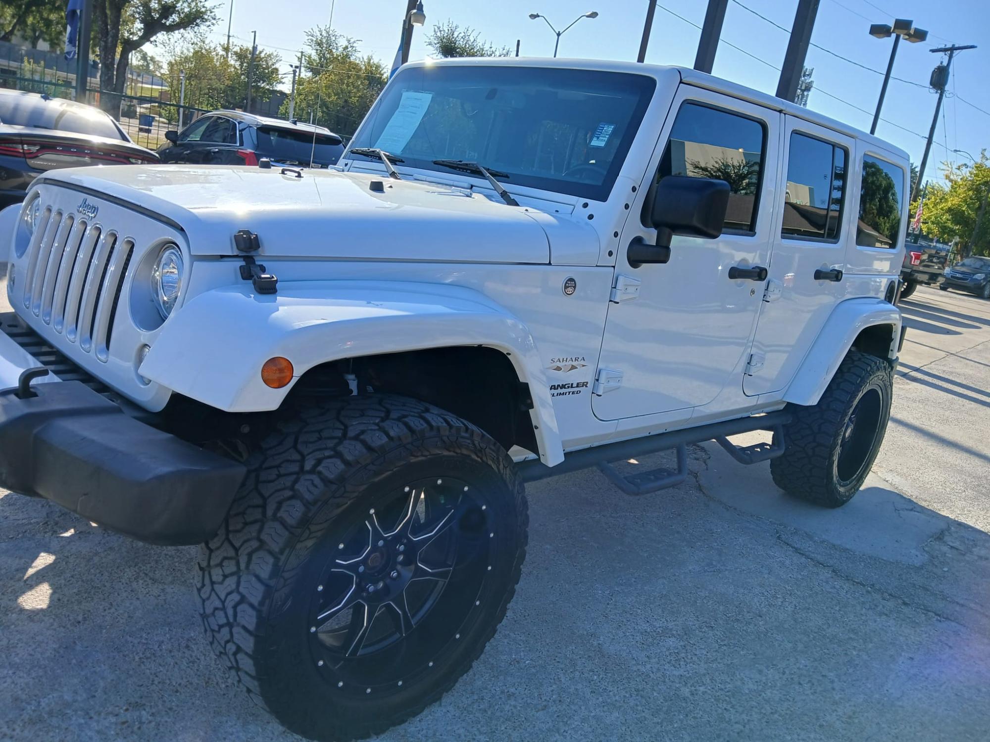 photo of 2017 Jeep Wrangler Unlimited Sahara 4WD