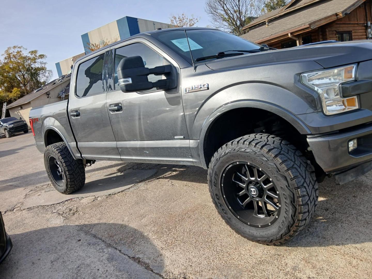 2017 Gray Ford F-150 XLT SuperCrew 6.5-ft. Bed 4WD (1FTEW1EGXHK) with an 3.5L V6 TURBO engine, 6A transmission, located at 945 E. Jefferson Blvd, Dallas, TX, 75203, (214) 943-7777, 32.752514, -96.811630 - Photo#2