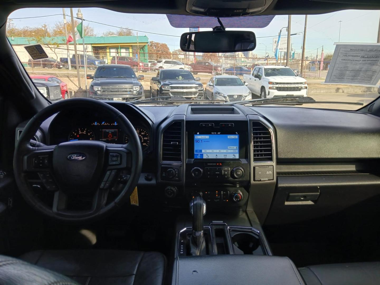 2017 Gray Ford F-150 XLT SuperCrew 6.5-ft. Bed 4WD (1FTEW1EGXHK) with an 3.5L V6 TURBO engine, 6A transmission, located at 945 E. Jefferson Blvd, Dallas, TX, 75203, (214) 943-7777, 32.752514, -96.811630 - Photo#4