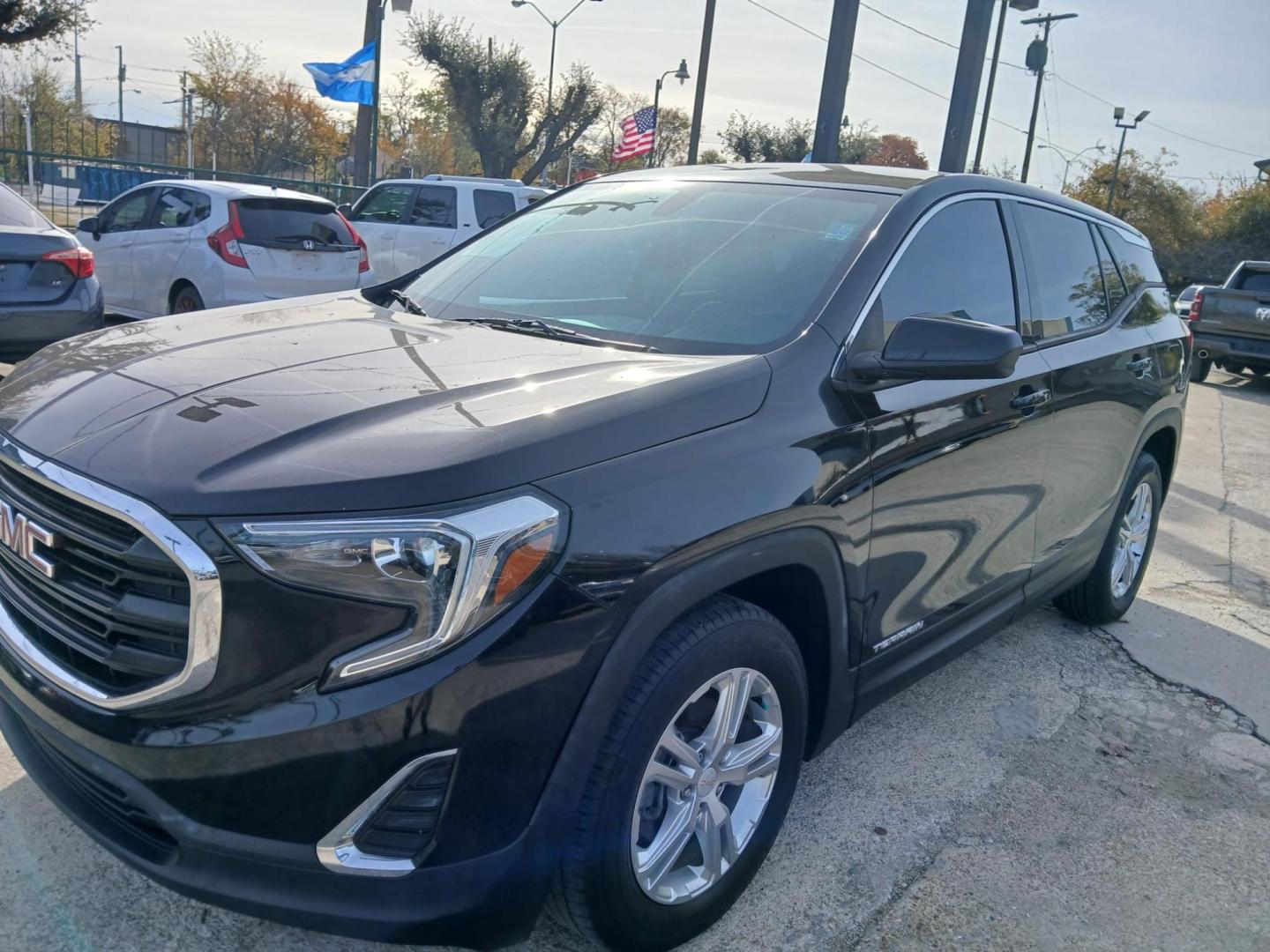 2018 Black GMC Terrain SLE (3GKALMEV0JL) with an 1.4L L4 DOHC 16V TURBO engine, 6A transmission, located at 945 E. Jefferson Blvd, Dallas, TX, 75203, (214) 943-7777, 32.752514, -96.811630 - Photo#0