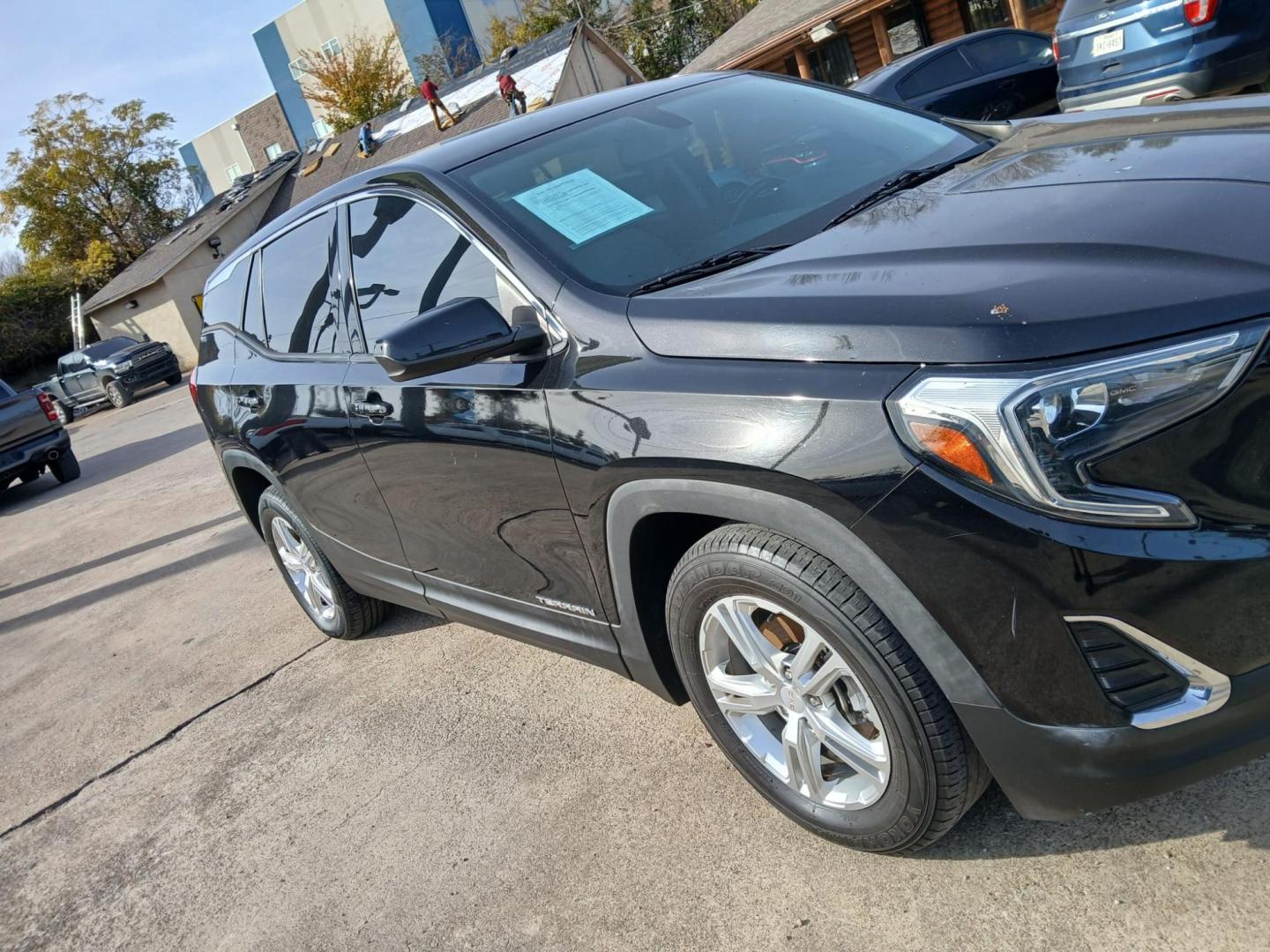 2018 Black GMC Terrain SLE (3GKALMEV0JL) with an 1.4L L4 DOHC 16V TURBO engine, 6A transmission, located at 945 E. Jefferson Blvd, Dallas, TX, 75203, (214) 943-7777, 32.752514, -96.811630 - Photo#2